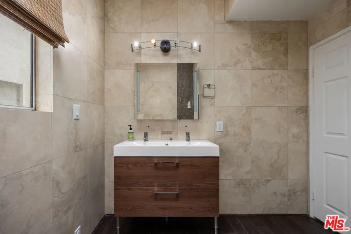 8740 Wonderland Avenue, Los Angeles, California 90046