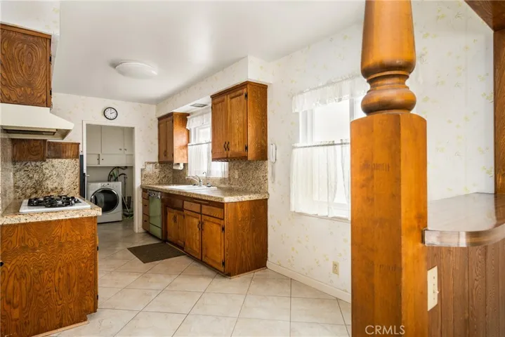 1830 W Chalet Street, Anaheim, California 92804