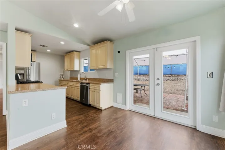 302 S Treanor, Glendora, California 91741