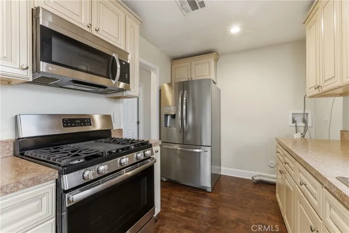 302 S Treanor, Glendora, California 91741