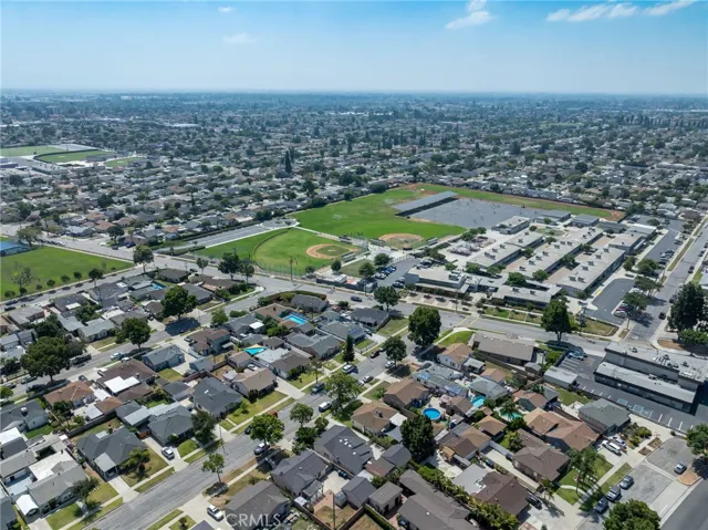Convenient location near Costco & the 105, 605, and 91 freeways