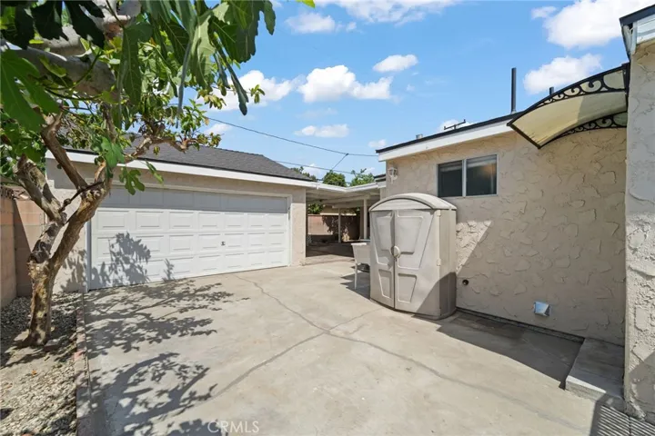 13607 Benfield, Norwalk, California 90650