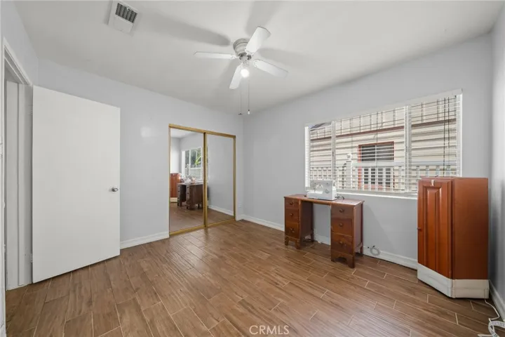 Bright and well maintained interior