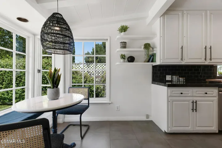 22438 Venido Rd  -  HsHProd-39