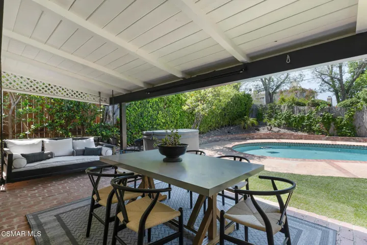 22438 Venido Rd  -  HsHProd-53