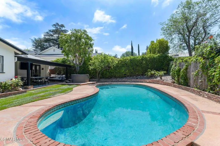 22438 Venido Rd  -  HsHProd-58