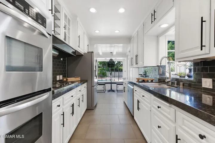 22438 Venido Rd  -  HsHProd-34