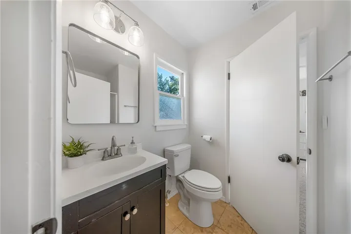9684 Sharon, Riverside, California 92503