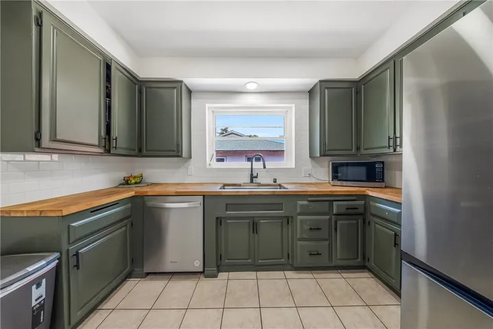 9684 Sharon, Riverside, California 92503