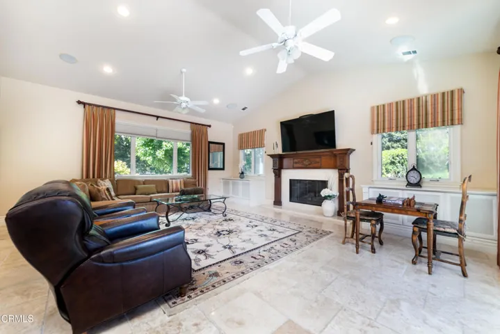 208 Valley Vista50