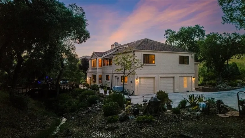 13940 Spring Meadow Lane, Atascadero, California 93422