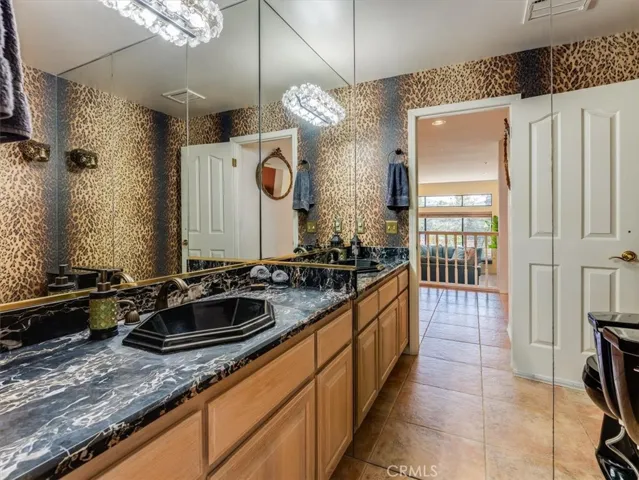 Downstairs half bath