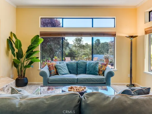 13940 Spring Meadow Lane, Atascadero, California 93422