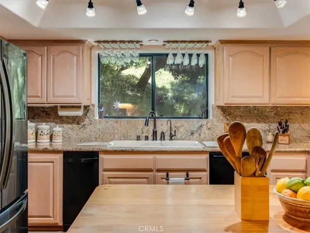 13940 Spring Meadow Lane, Atascadero, California 93422