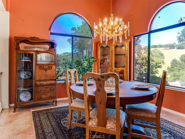 13940 Spring Meadow Lane, Atascadero, California 93422