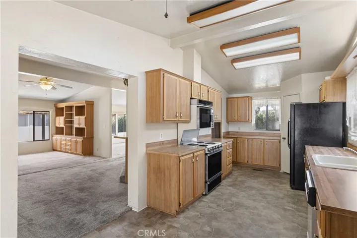 2230 Lake Park 224, San Jacinto, California 92583