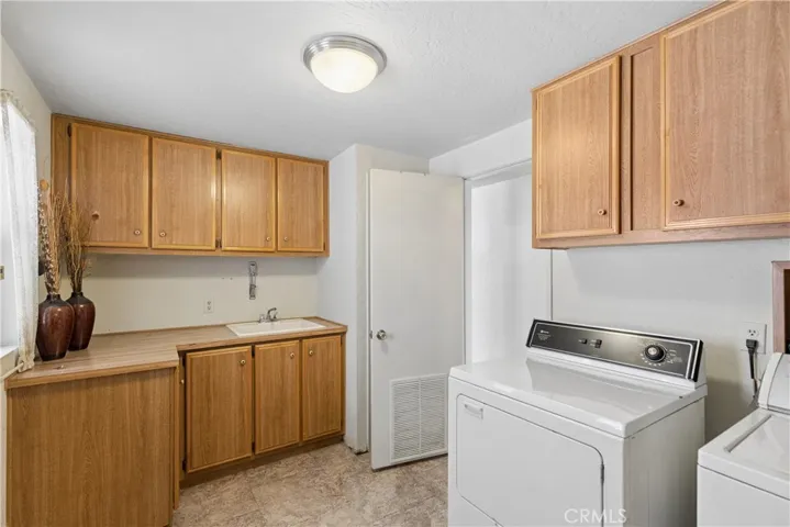 2230 Lake Park 224, San Jacinto, California 92583