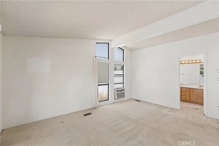 2230 Lake Park 224, San Jacinto, California 92583