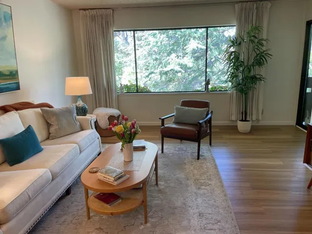 2140 Santa Cruz Avenue 203, Menlo Park, California 94025