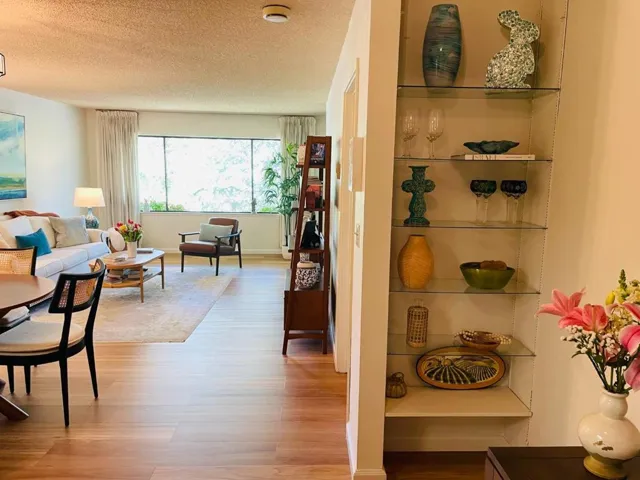 2140 Santa Cruz Avenue 203, Menlo Park, California 94025