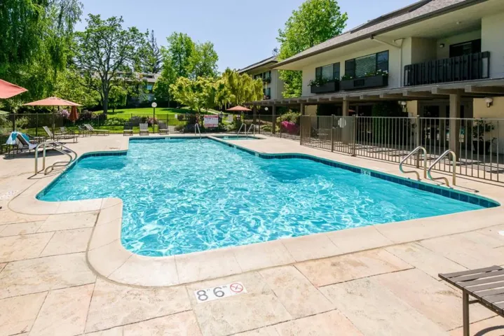 2140 Santa Cruz Avenue 203, Menlo Park, California 94025