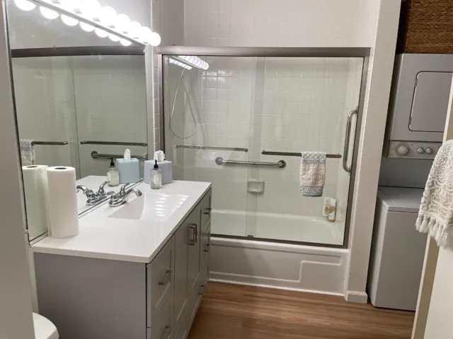 2140 Santa Cruz Avenue 203, Menlo Park, California 94025
