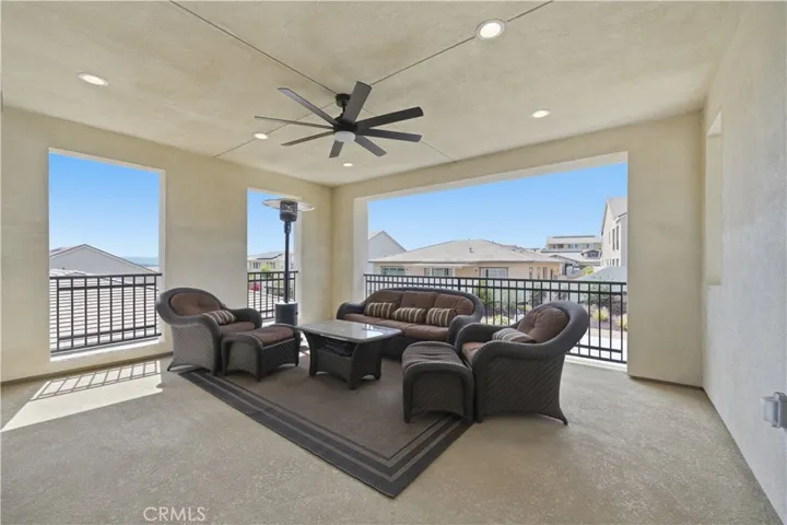 Second-story veranda