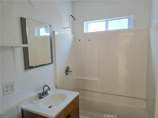 Unit 3 bath