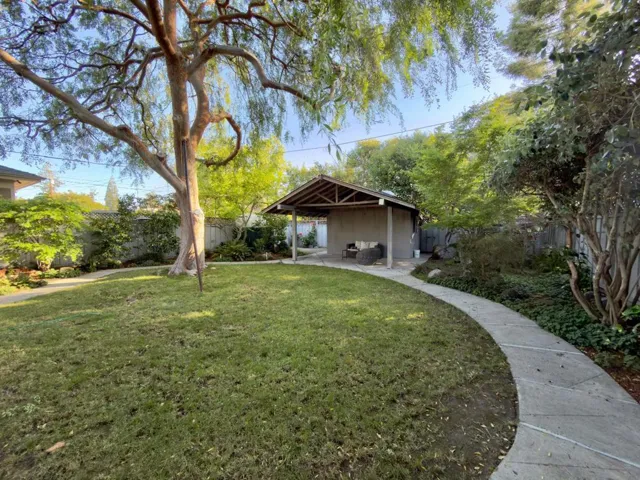 3057 South Court, Palo Alto, California 94306