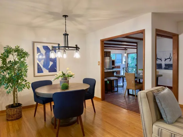 3057 South Court, Palo Alto, California 94306