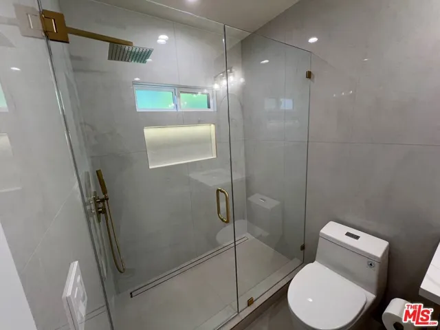 13338 Magnolia Boulevard, Sherman Oaks, California 91423