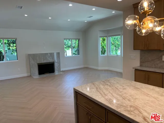 13338 Magnolia Boulevard, Sherman Oaks, California 91423