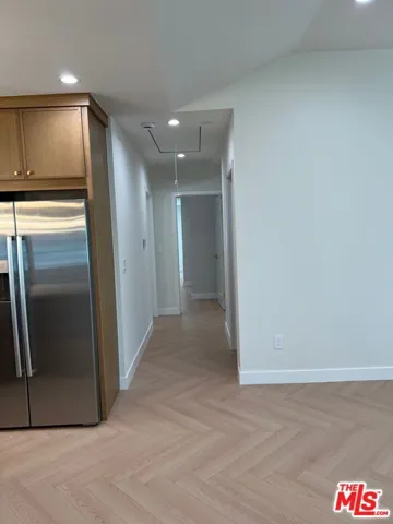 13338 Magnolia Boulevard, Sherman Oaks, California 91423