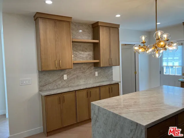 13338 Magnolia Boulevard, Sherman Oaks, California 91423