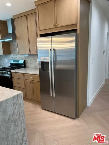 13338 Magnolia Boulevard, Sherman Oaks, California 91423