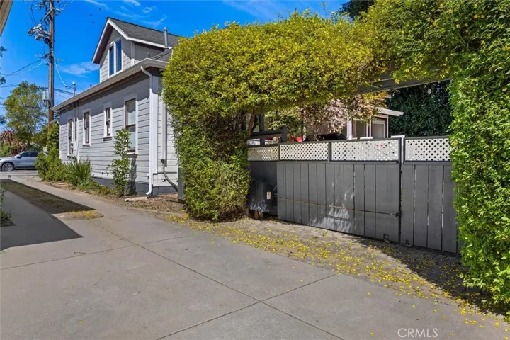 Shared Easement Automatic gate for Garage and ADU access.