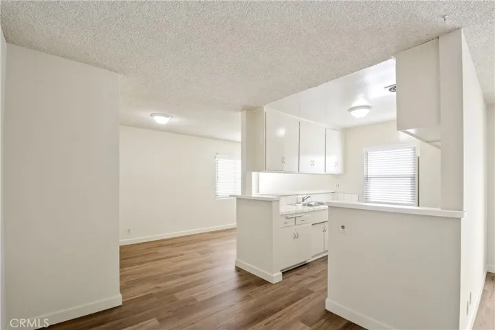 Unit 4 kitchen