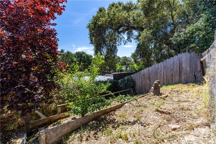 4541 Yerba, Atascadero, California 93422