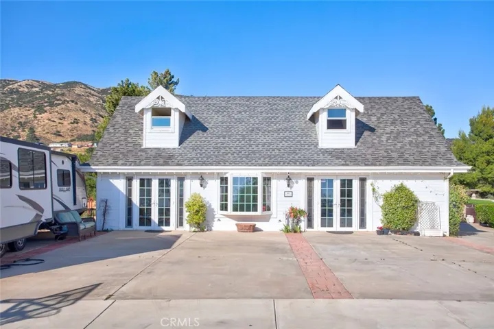 3+2 Guest House
