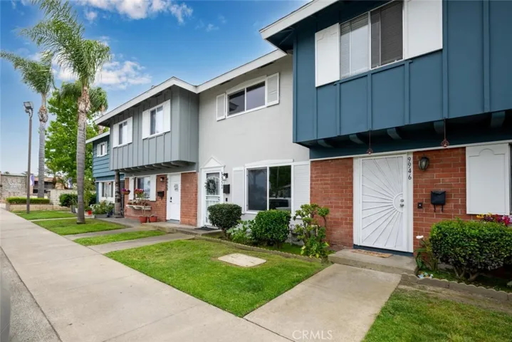 9952 Continental, Huntington Beach, California 92646
