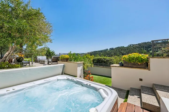 7536 Canada Vista Way, Monterey, California 93940