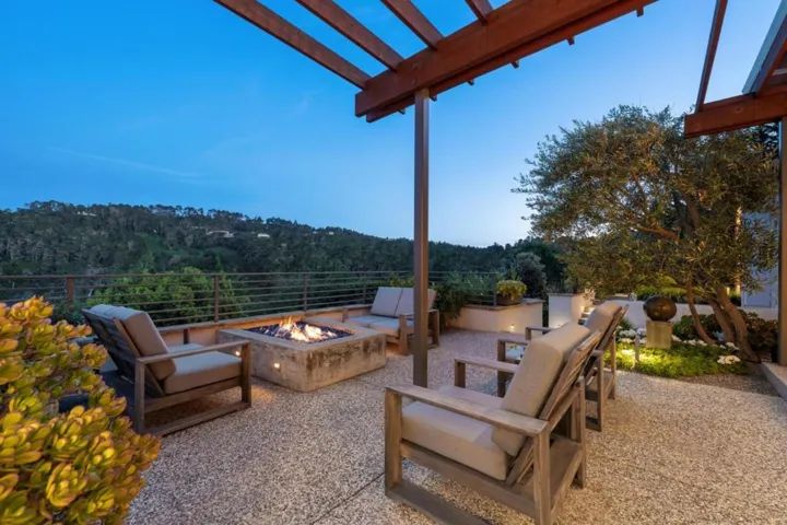 7536 Canada Vista Way, Monterey, California 93940