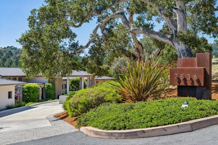 7536 Canada Vista Way, Monterey, California 93940