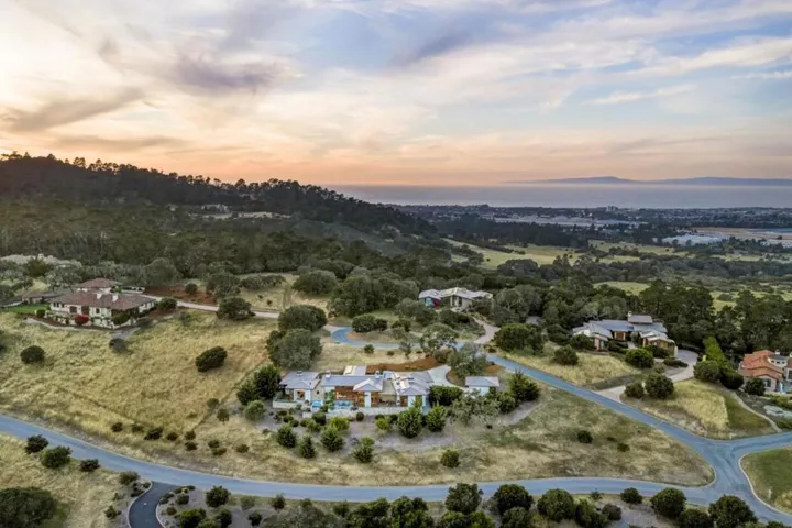 7536 Canada Vista Way, Monterey, California 93940