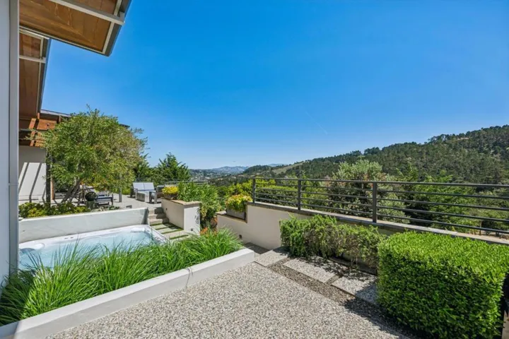 7536 Canada Vista Way, Monterey, California 93940