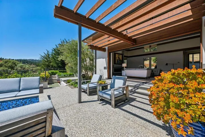 7536 Canada Vista Way, Monterey, California 93940