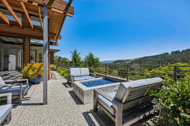 7536 Canada Vista Way, Monterey, California 93940