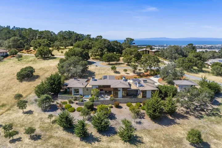 7536 Canada Vista Way, Monterey, California 93940