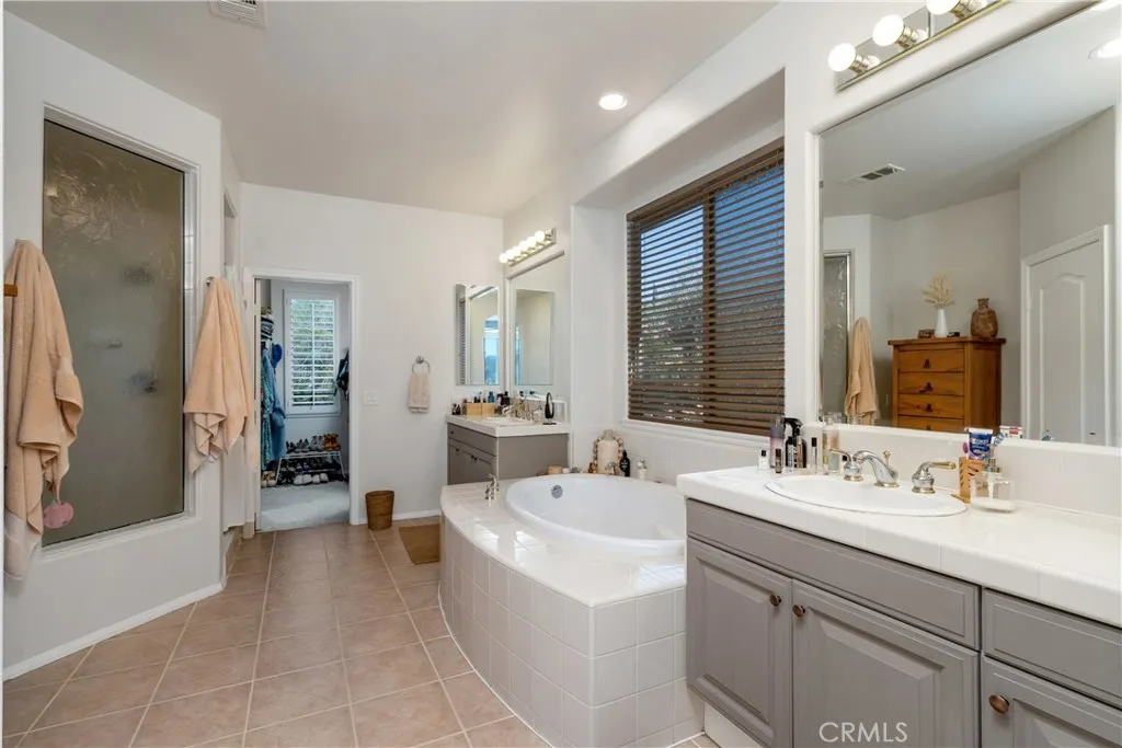 Primary Bath-Dual Separate Sinks