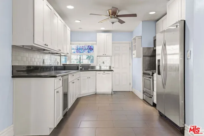 11641 Blythe Street, North Hollywood, California 91605